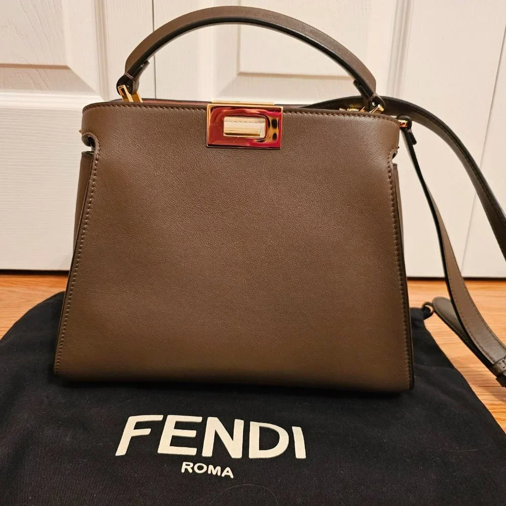 Authentic FENDI Peekaboo Essentially - like new - Picture 2 of 10